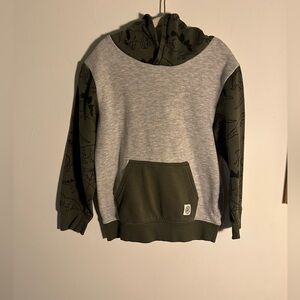 H&M 5T hoodie